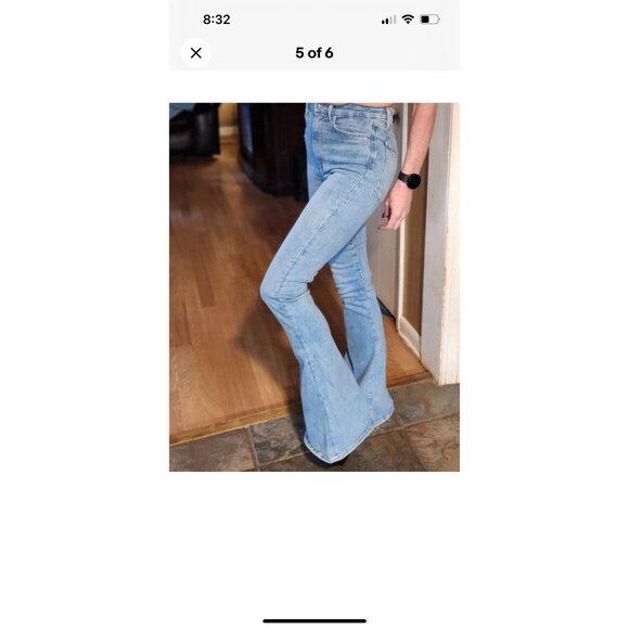 7 For All Mankind Ultra High Rise Skinny Flare Jeans Light Wash Size 27 stretchy - Picture 2 of 16